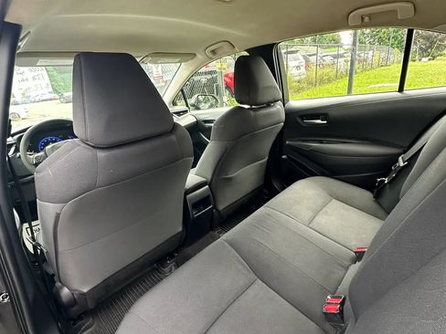 Used 2020 Toyota Corolla LE FWD image 25