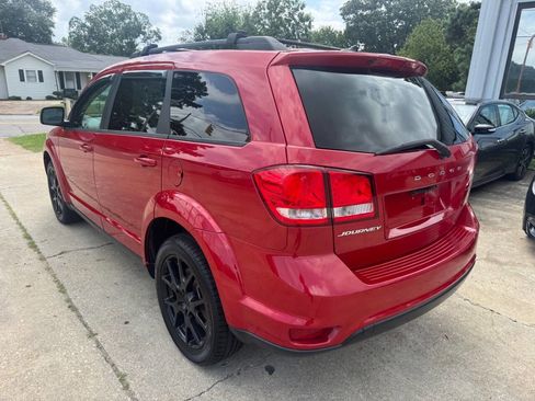 Used 2016 Dodge Journey SXT w/ Blacktop Package image 8