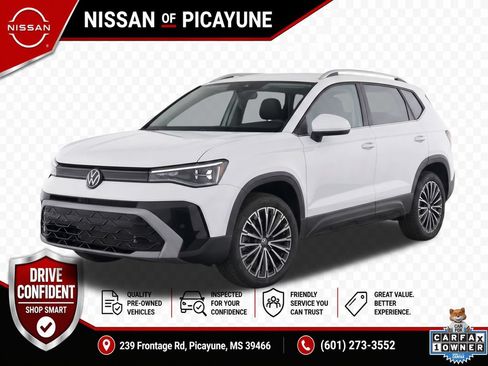 Used 2025 Volkswagen Taos SE FWD image 1