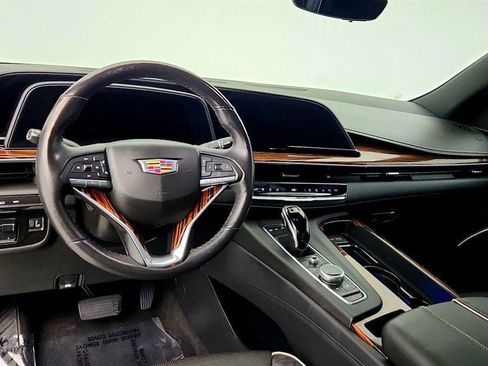 Used 2021 Cadillac Escalade ESV Premium Luxury w/ Performance Package AWD/4WD image 14