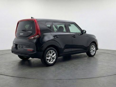 Used 2025 Kia Soul LX w/ LX Technology Package image 9