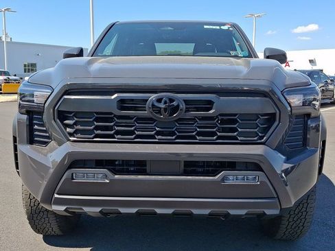 New 2026 Toyota Tacoma TRD Off-Road AWD/4WD image 2