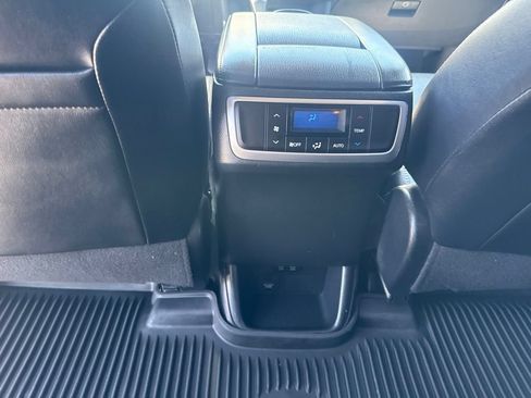 Certified 2018 Toyota Highlander XLE AWD/4WD image 22
