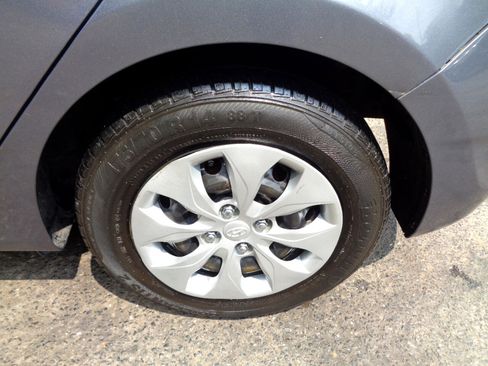 Used 2017 Hyundai Accent SE image 25