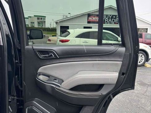 Used 2017 Chevrolet Tahoe LT image 33