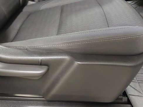 Certified 2023 Chevrolet Silverado 1500 LT w/ Z71 Off-Road Package image 28