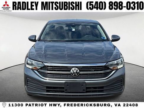 Used 2024 Volkswagen Jetta SE FWD image 22