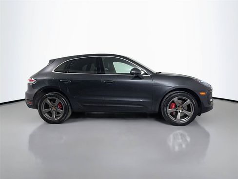 Certified 2023 Porsche Macan S AWD/4WD image 8