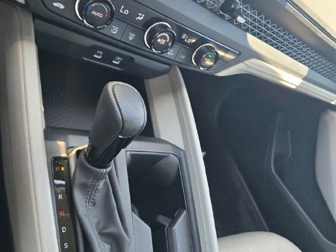 Certified 2024 Honda Accord EX image 17