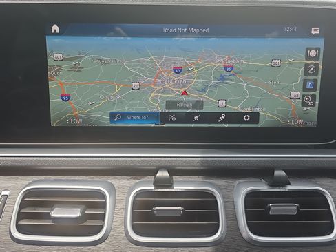 Used 2023 Mercedes-Benz GLS 450 4MATIC image 25