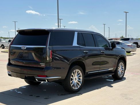 Used 2023 Cadillac Escalade Premium Luxury AWD/4WD image 7