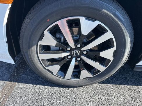 New 2026 Honda Odyssey EX-L image 10