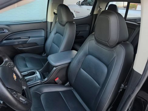 Used 2018 Chevrolet Colorado Z71 w/ Z71 Midnight Edition AWD/4WD image 15