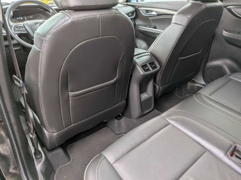 Used 2021 Buick Envision Essence w/ Technology Package I image 18