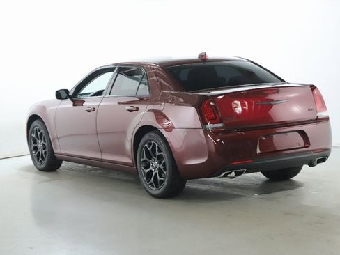 Used 2022 Chrysler 300 Touring w/ Sport Appearance Package image 38