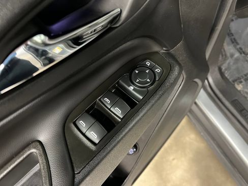 Certified 2023 Chevrolet Equinox LT AWD/4WD image 16