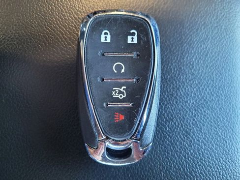 Used 2023 Chevrolet Malibu LS FWD image 32