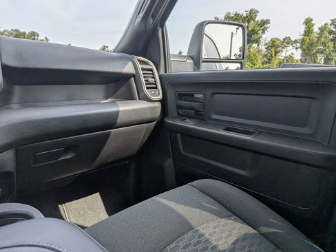 New 2026 RAM 2500 Tradesman AWD/4WD image 16