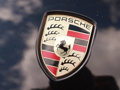 Used 2018 Porsche Panamera 4 AWD/4WD image 44