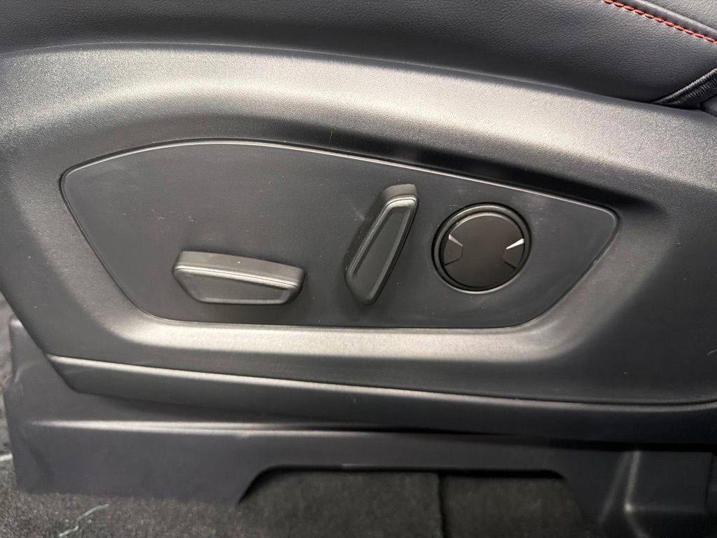 New 2027 Ford Explorer ST-Line AWD/4WD image 28