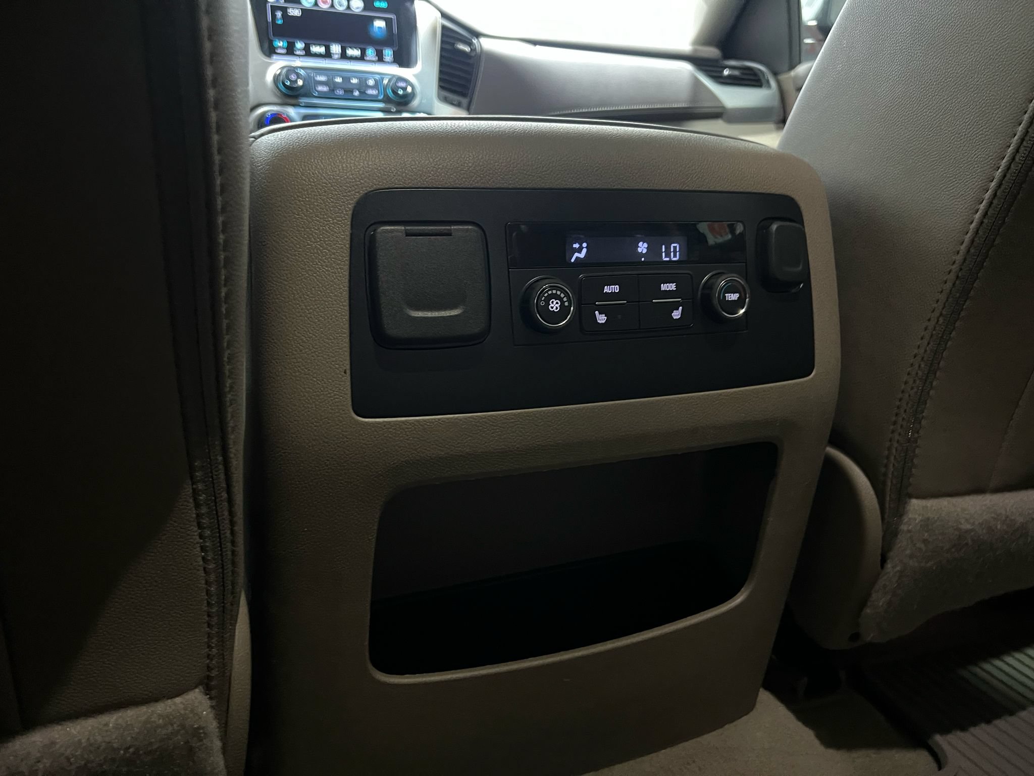 Used 2019 Chevrolet Tahoe Premier w/ Max Trailering Package RWD image 17