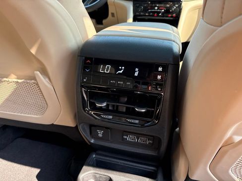 Used 2023 Jeep Grand Cherokee L Limited AWD/4WD image 27