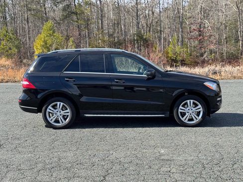 Used 2014 Mercedes-Benz ML 350 4MATIC w/ Premium 1 Package image 9