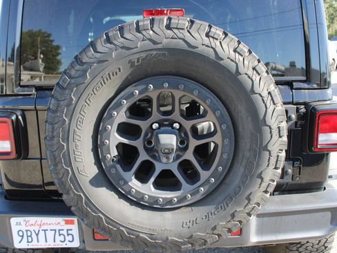 Used 2022 Jeep Wrangler Unlimited Sport AWD/4WD image 9