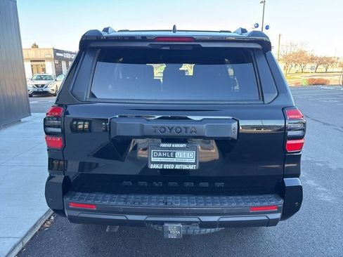 Used 2025 Toyota 4Runner TRD Off-Road image 7
