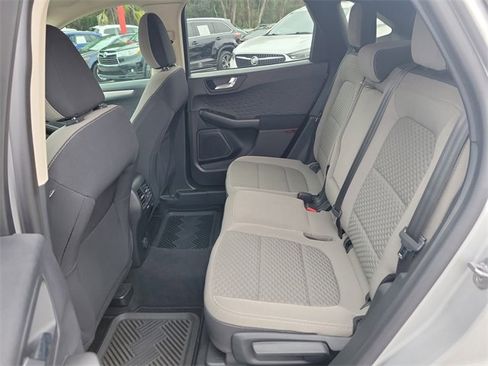 Used 2020 Ford Escape SE image 12