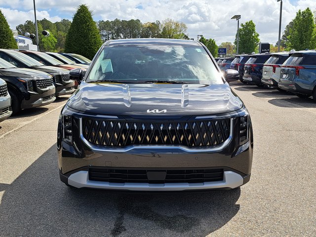 New 2026 Kia Carnival FWD image 2