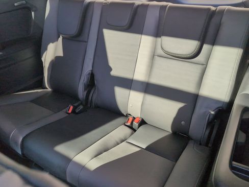 Used 2023 Subaru Ascent Onyx Edition image 15