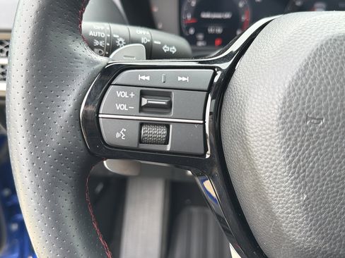 Certified 2025 Acura ADX A-Spec image 19