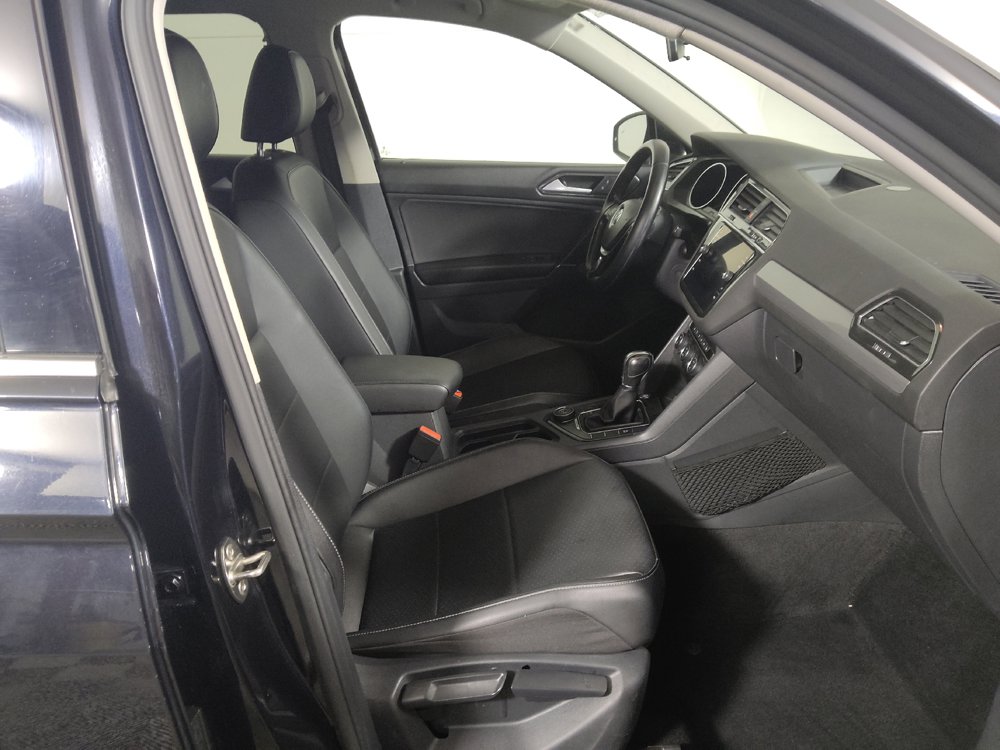 Used 2018 Volkswagen Tiguan SE AWD/4WD image 21