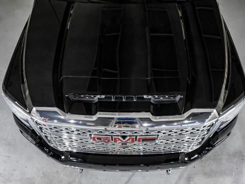 Used 2021 GMC Sierra 2500 Denali w/ Denali Ultimate Package AWD/4WD image 39