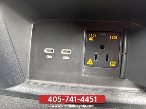 Used 2023 Volkswagen Atlas Cross Sport SE FWD image 20