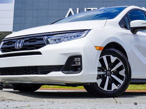 Used 2025 Honda Odyssey EX-L image 2
