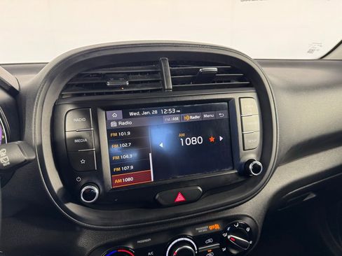 Used 2024 Kia Soul LX w/ Option Group 015 image 15