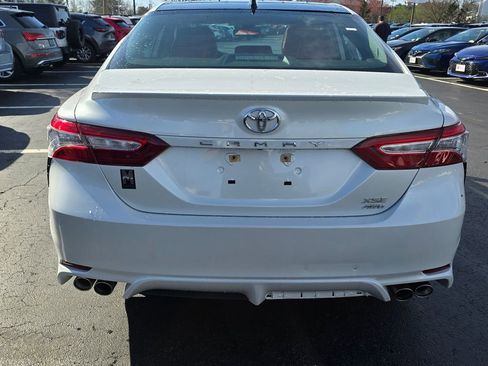 Used 2020 Toyota Camry XSE image 6