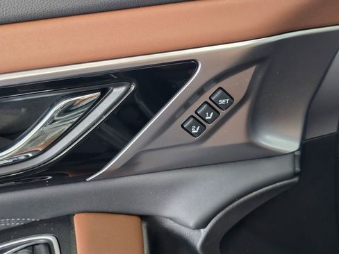 Used 2025 Subaru Outback Touring XT w/ Popular Package #2 image 20