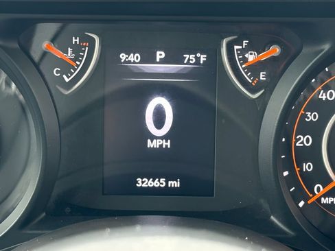 Used 2025 Jeep Wrangler Unlimited Sport AWD/4WD image 22