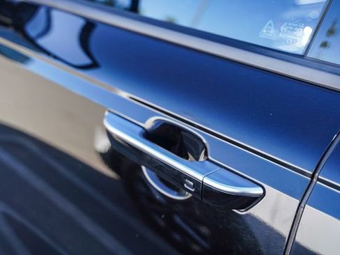 Certified 2024 Kia Carnival SX image 10