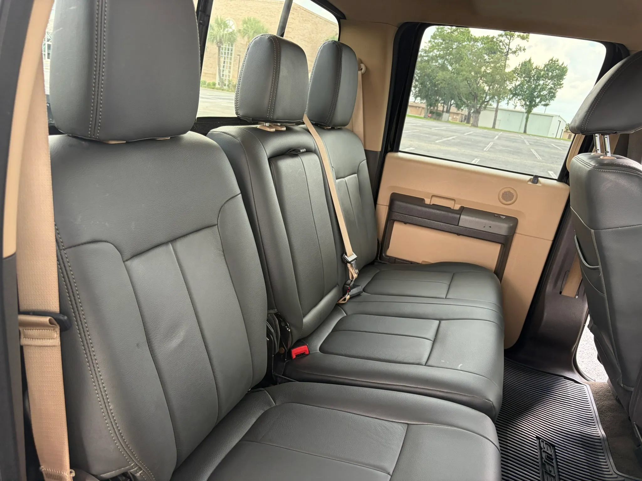 Used 2011 Ford F350 Lariat w/ Lariat Ultimate Pkg AWD/4WD image 17