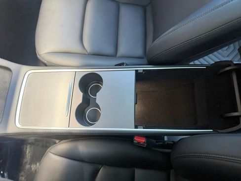 Used 2023 Tesla Model 3 Performance image 33