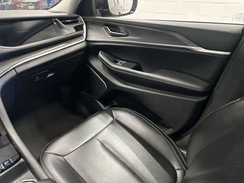 Used 2024 Jeep Grand Cherokee Limited 4xe AWD/4WD image 13