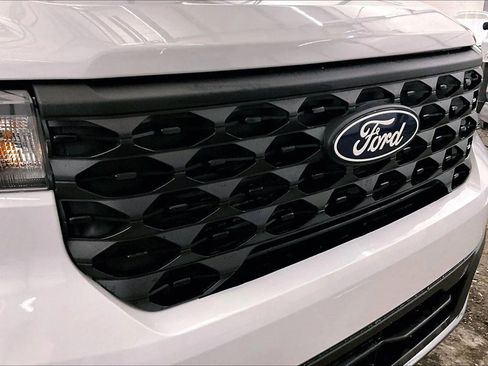 New 2025 Ford Maverick XLT w/ 4K Tow Package image 29