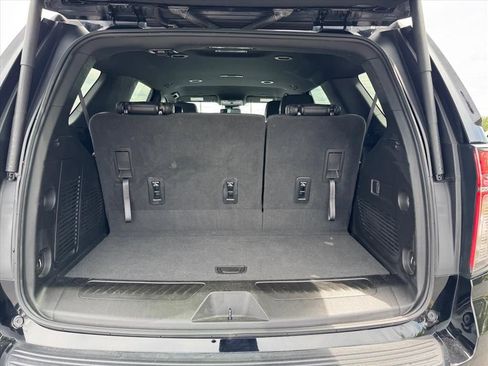 Used 2023 Chevrolet Tahoe LT RWD image 10