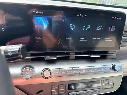Used 2025 Hyundai Kona SEL AWD/4WD image 10