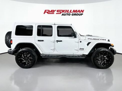 Used 2018 Jeep Wrangler Unlimited Rubicon AWD/4WD image 8