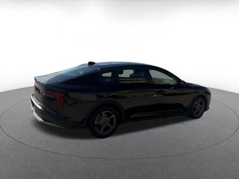 Used 2025 Kia K4 FWD image 14